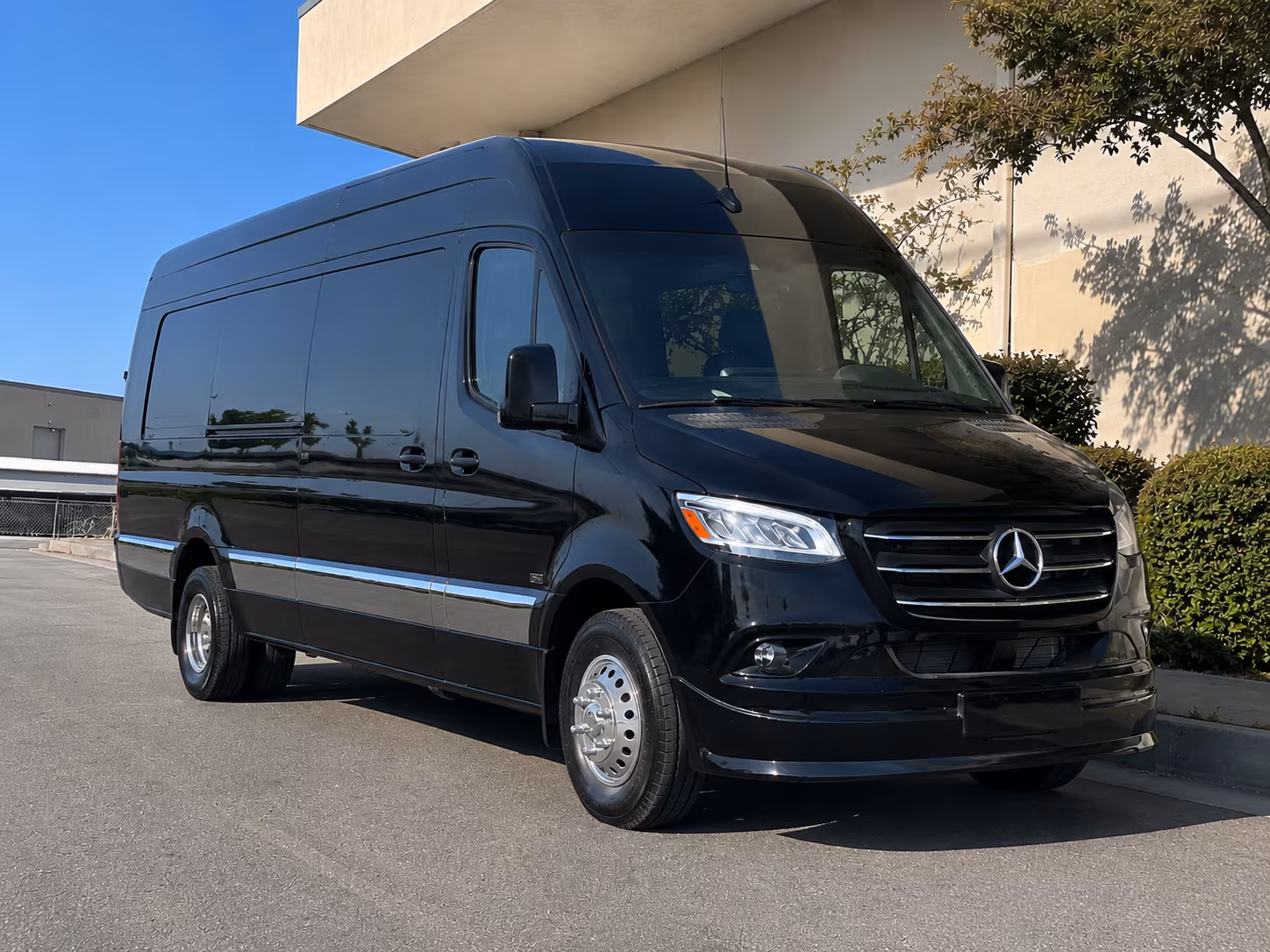 Lubbock Airport Shuttle & Transportation party bus exterior