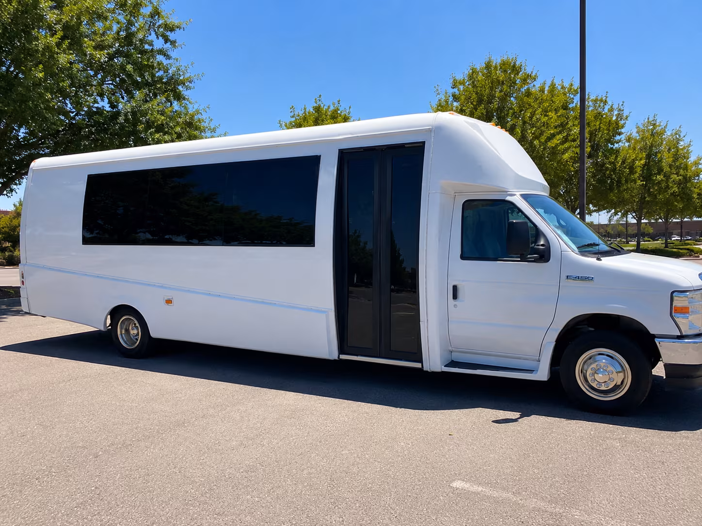 Lubbock Birthday, Sweet 16, & Quinceañera Transportation onboard seating