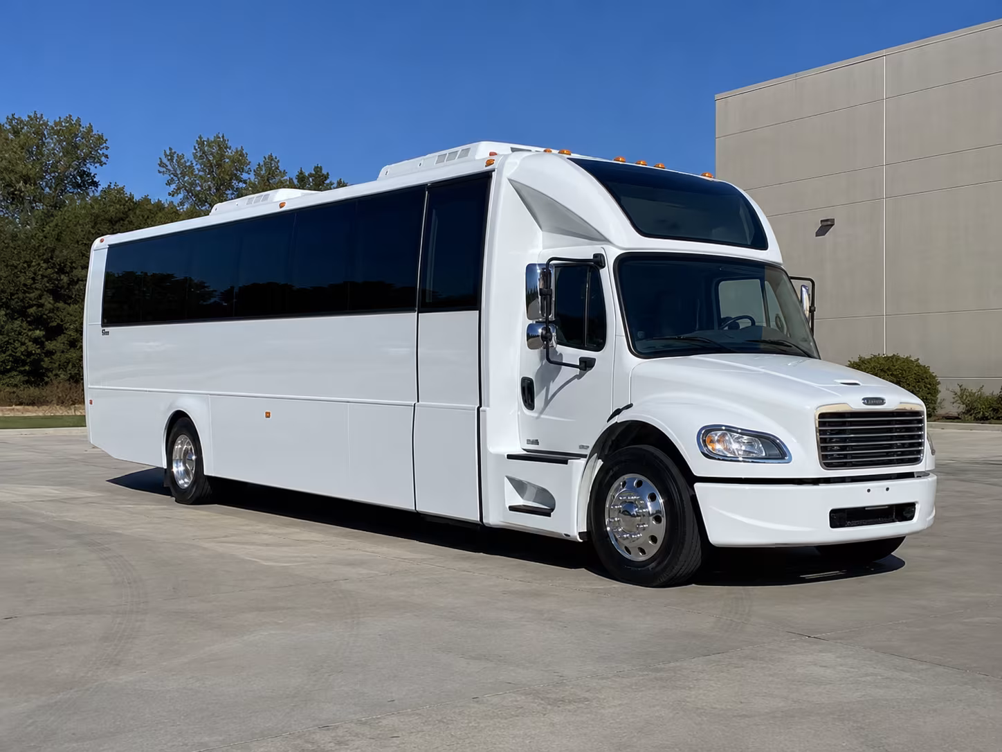 Midland Winery Tour & Pub Crawl Transportation