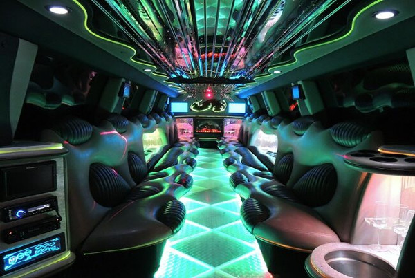 tuxedo hummer limousine Lubbock